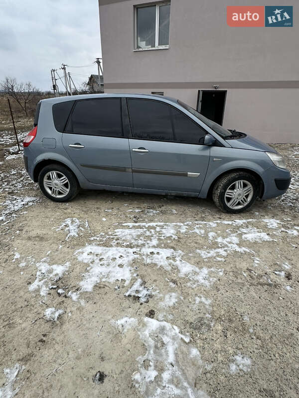 Минивэн Renault Scenic 2004 в Ивано-Франковске