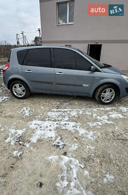 Минивэн Renault Scenic 2004 в 