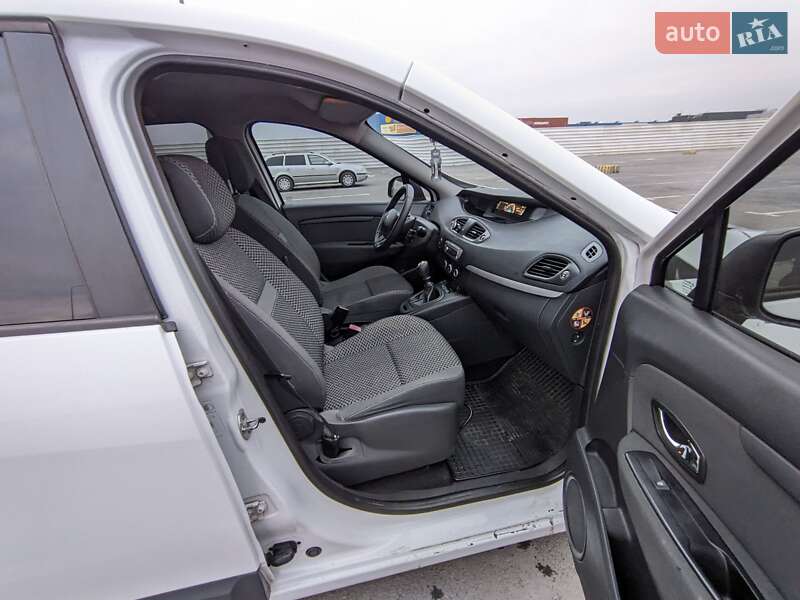 Минивэн Renault Scenic 2012 в Львове