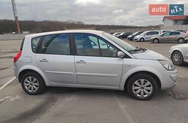 Минивэн Renault Scenic 2009 в 