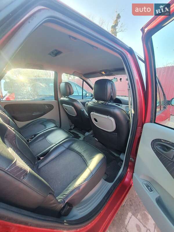 Минивэн Renault Scenic 2001 в Бродах