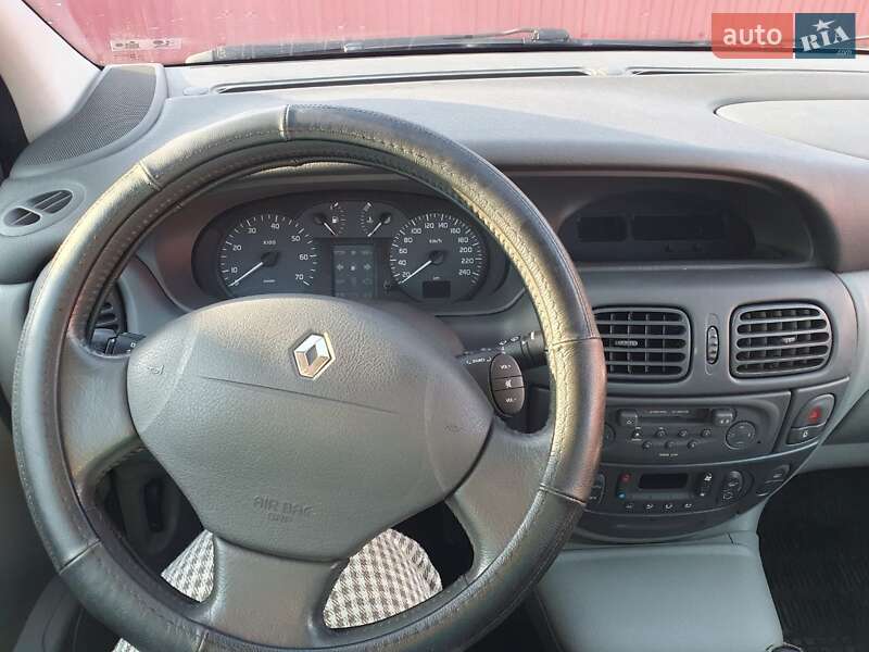 Минивэн Renault Scenic 2001 в Бродах
