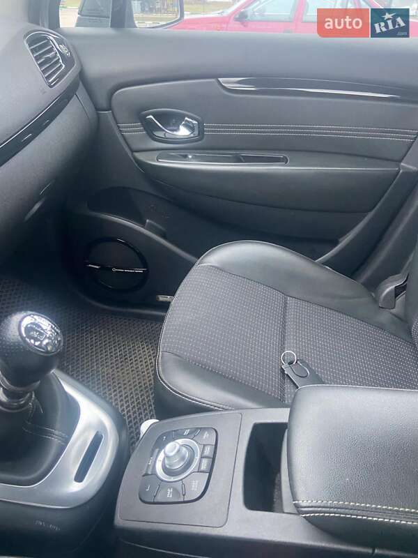 Минивэн Renault Scenic 2011 в Кривом Роге