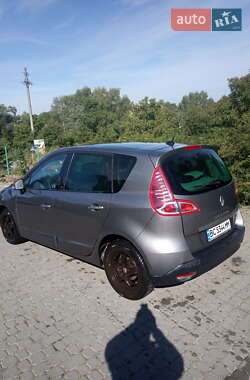 Мінівен Renault Scenic 2011 в Львові