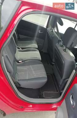Минивэн Renault Scenic 2006 в 