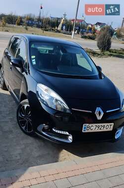 Мінівен Renault Scenic 2015 в 