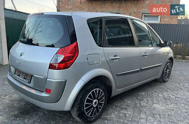 Минивэн Renault Scenic 2009 в 