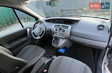 Минивэн Renault Scenic 2009 в 