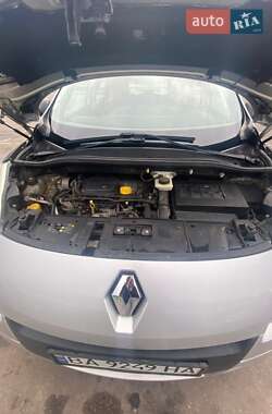 Минивэн Renault Scenic 2011 в Кривом Роге