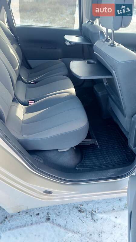 Мінівен Renault Scenic 2008 в Карлівці