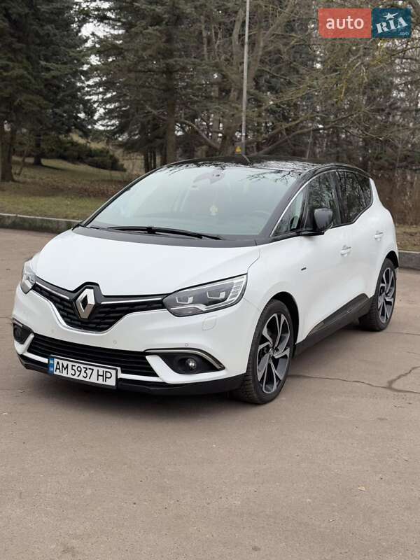 Минивэн Renault Scenic 2017 в 