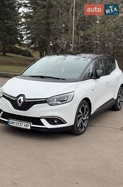Минивэн Renault Scenic 2017 в 