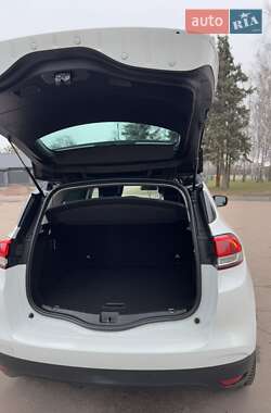 Минивэн Renault Scenic 2017 в 