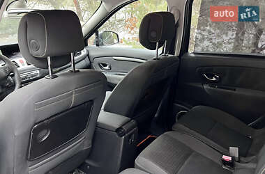 Минивэн Renault Scenic 2010 в Остроге