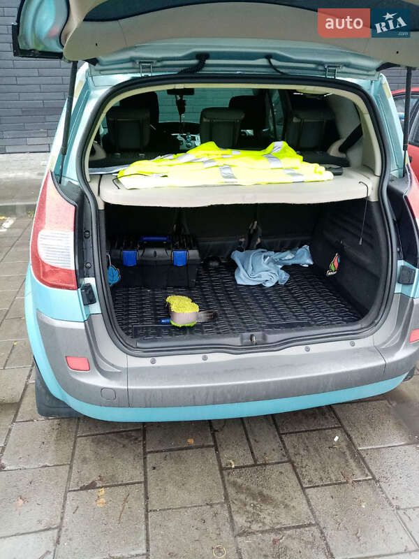 Мінівен Renault Scenic 2008 в Львові