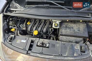 Минивэн Renault Scenic 2010 в 