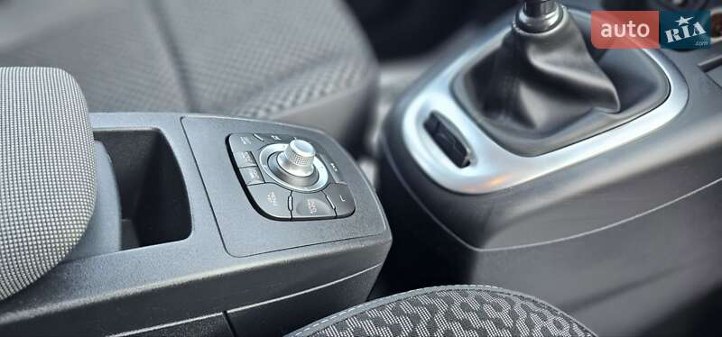 Минивэн Renault Scenic 2011 в Нововолынске