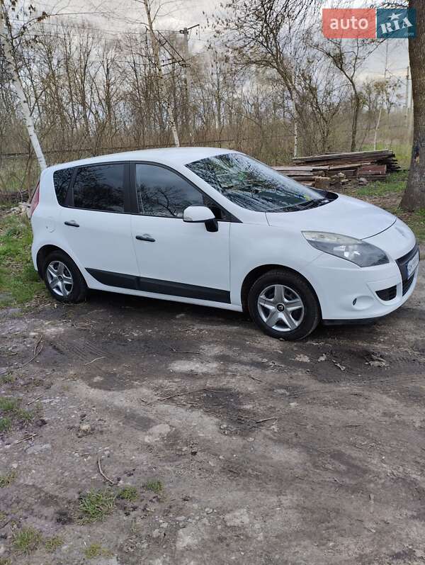 Минивэн Renault Scenic 2009 в Звягеле