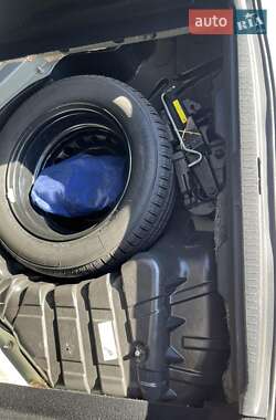 Минивэн Renault Scenic 2011 в 