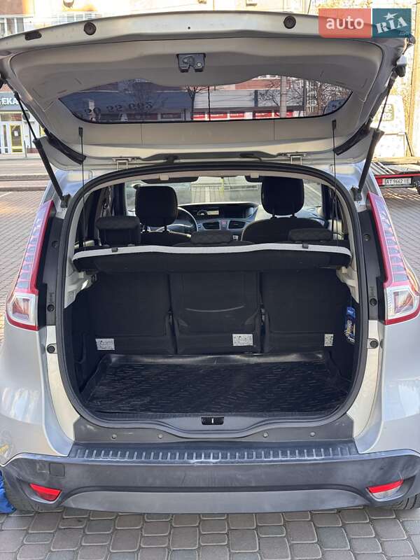 Минивэн Renault Scenic 2010 в Ивано-Франковске