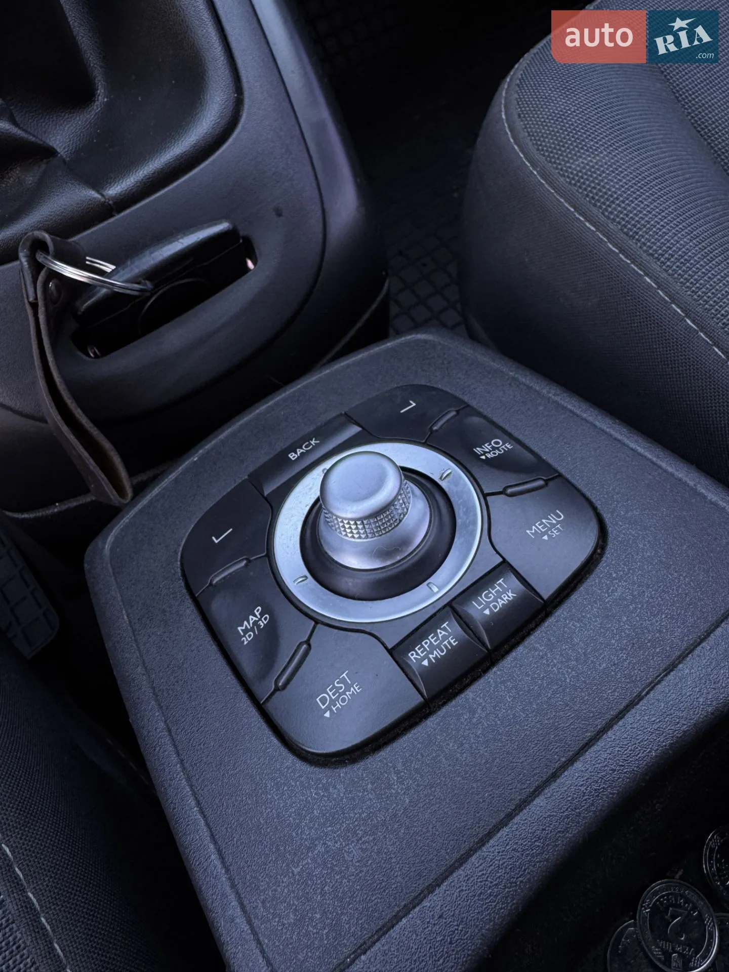 2010 Renault Scenic - мініатюра 19