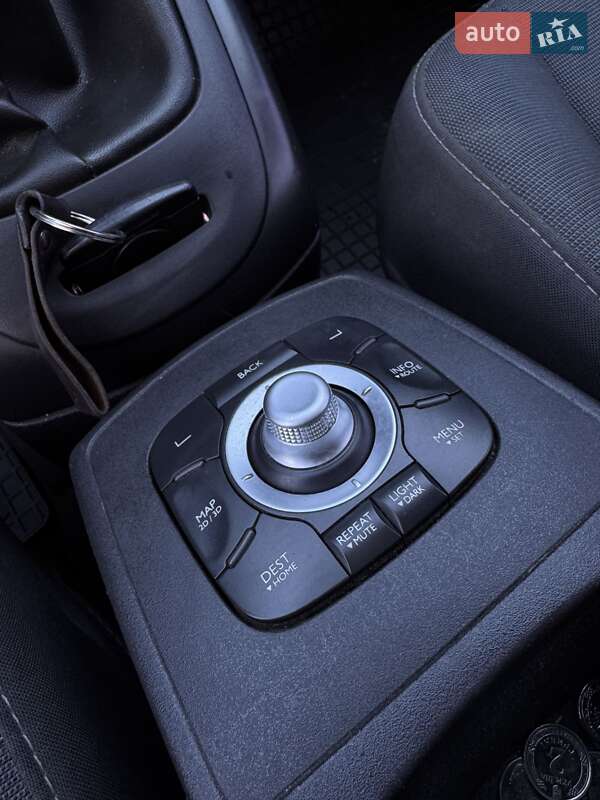 Минивэн Renault Scenic 2010 в Ивано-Франковске