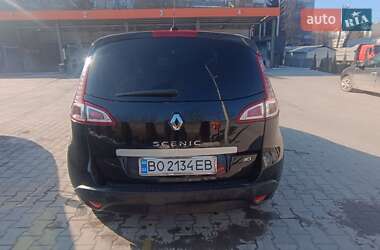 Минивэн Renault Scenic 2011 в 