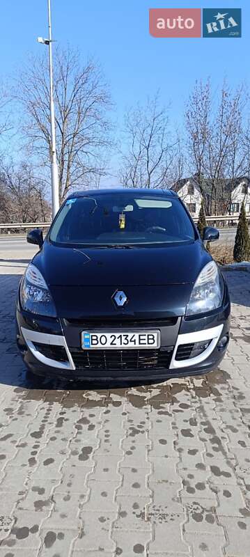 Renault Scenic 2011