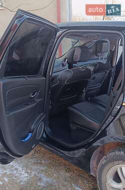 Минивэн Renault Scenic 2011 в 