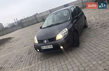 Минивэн Renault Scenic 2004 в 