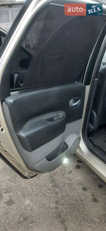 Минивэн Renault Scenic 2007 в Киеве