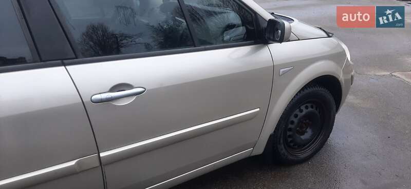 Минивэн Renault Scenic 2007 в Киеве
