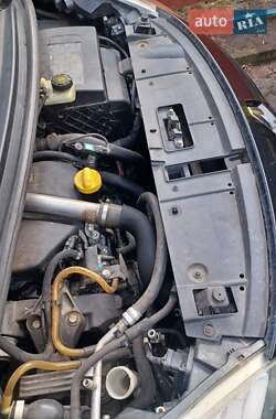 Минивэн Renault Scenic 2011 в 