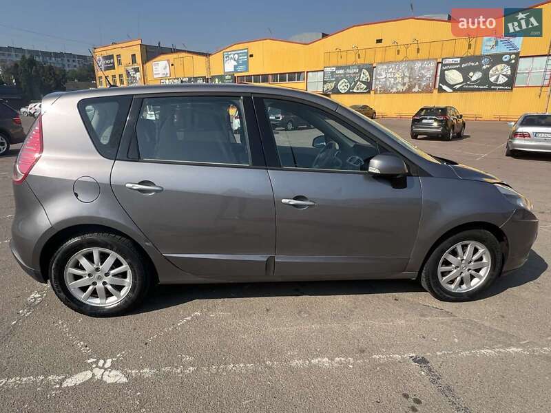 Минивэн Renault Scenic 2009 в Вишневом