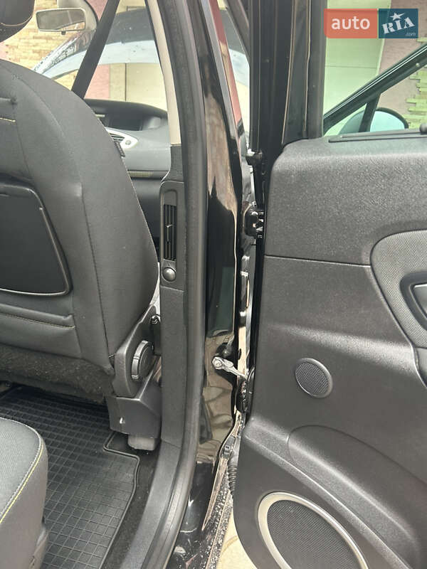 Минивэн Renault Scenic 2010 в Тернополе фото 17 Минивэн Renault Scenic 2010 в Тернополе