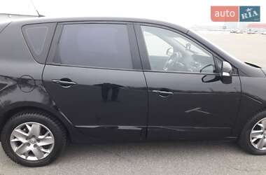 Минивэн Renault Scenic 2014 в Киеве