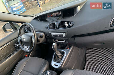 Минивэн Renault Scenic 2015 в Калуше