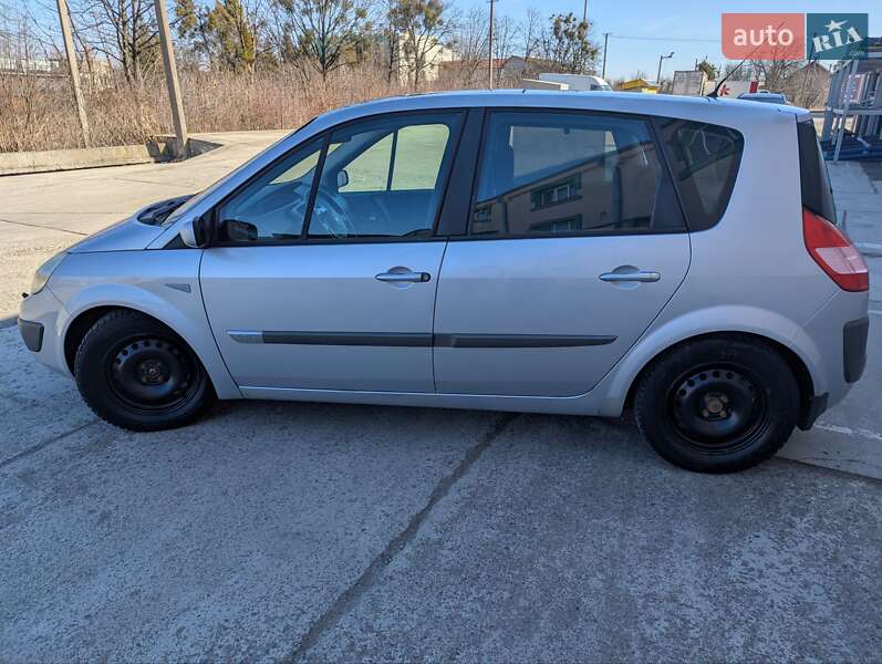 Мінівен Renault Scenic 2005 в Стрию