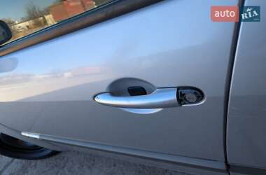 Минивэн Renault Scenic 2005 в 