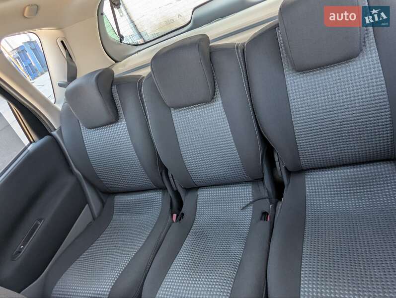 Мінівен Renault Scenic 2005 в Стрию