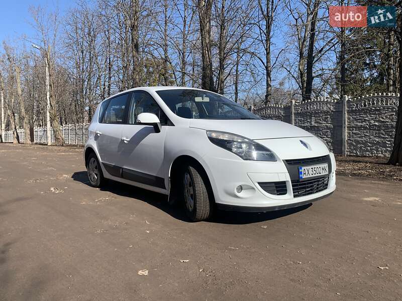 Минивэн Renault Scenic 2011 в Харькове