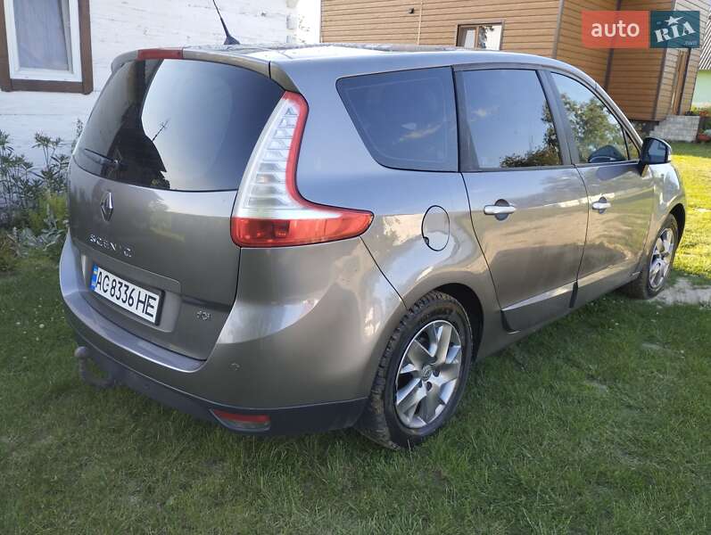 Минивэн Renault Scenic 2011 в Луцке
