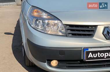 Минивэн Renault Scenic 2003 в 