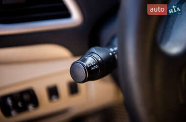 Минивэн Renault Scenic 2010 в 