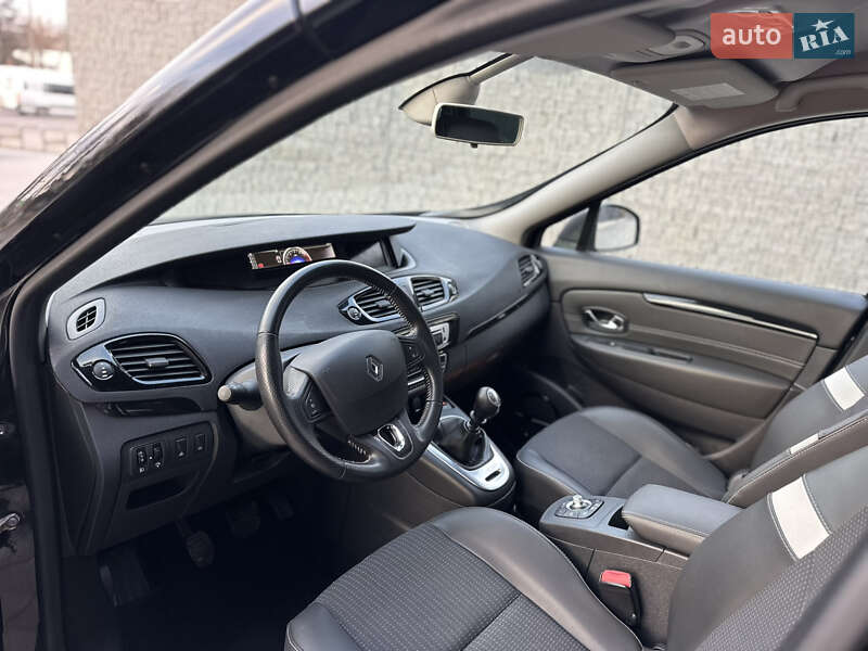 Минивэн Renault Scenic 2013 в Луцке