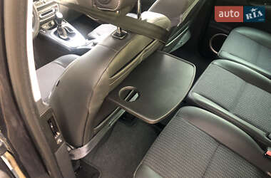 Минивэн Renault Scenic 2011 в 