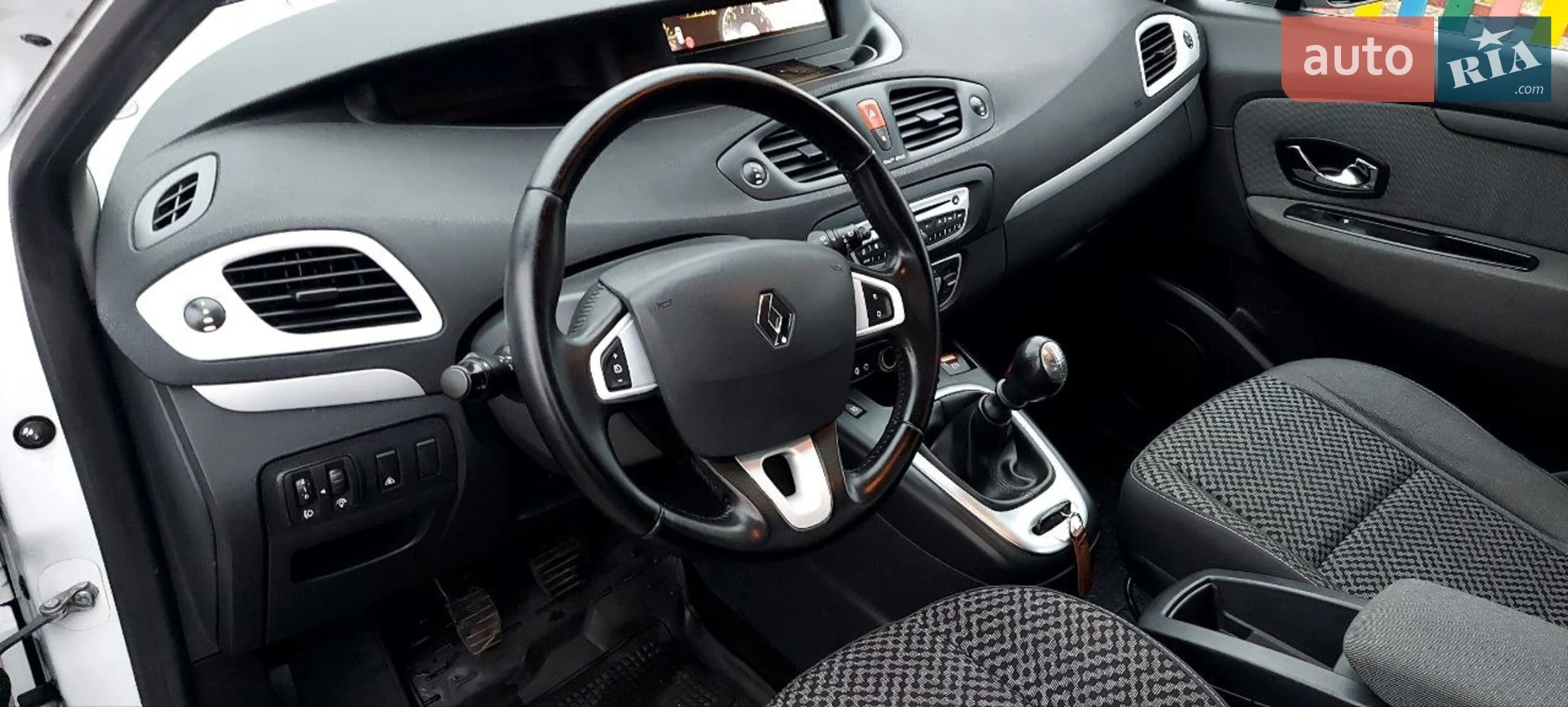 2011 Renault Scenic - мініатюра 16