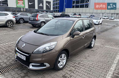 Минивэн Renault Scenic 2013 в Киеве