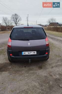 Минивэн Renault Scenic 2004 в 