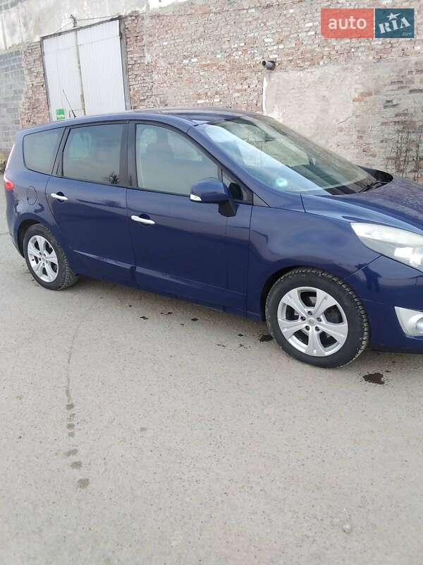 Мінівен Renault Scenic 2010 в Калуші